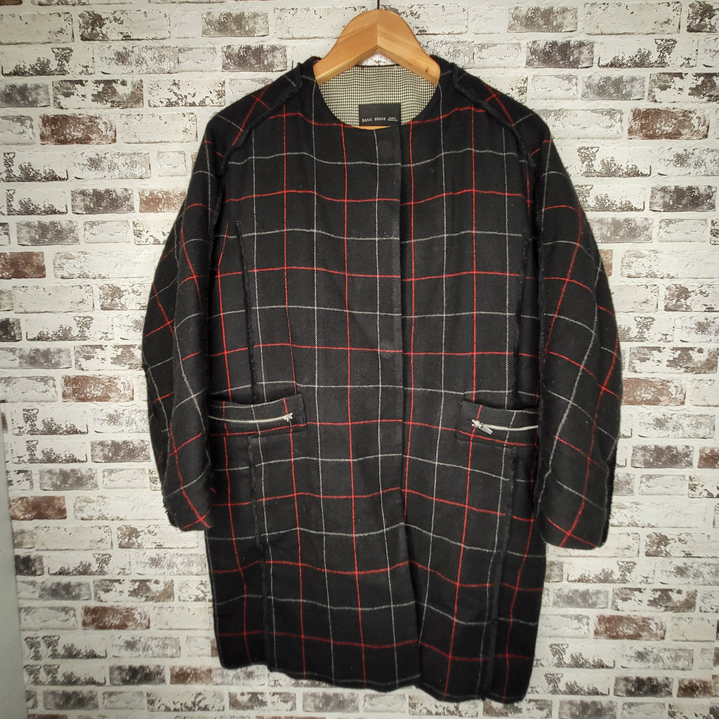 Basic House Black Red Plaid Coat (Women's Size 90 in S.Korea/US Size Small)