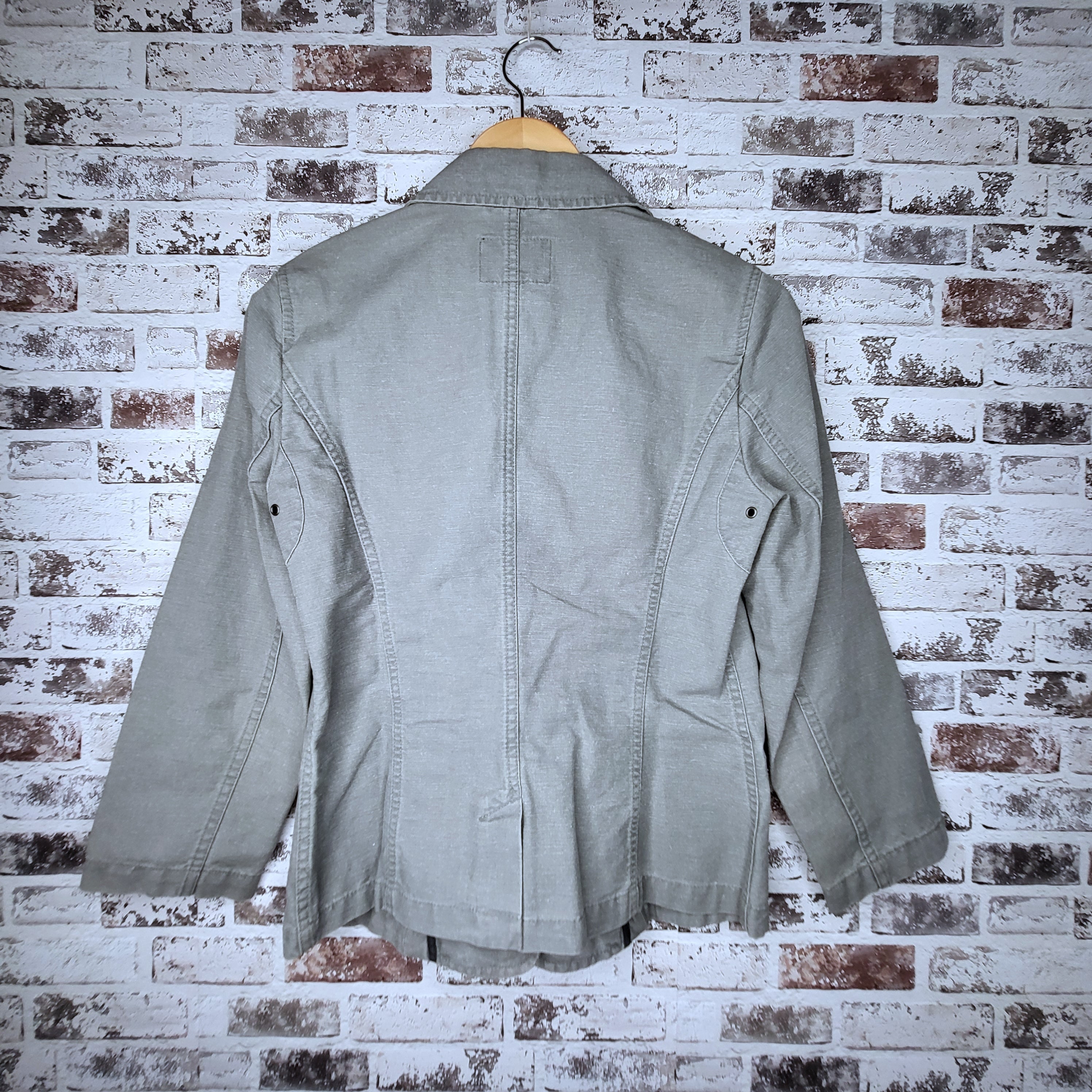 Club Monaco light grey blazer (Women's Size 6)