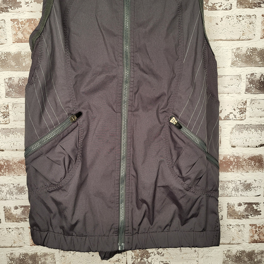 lululemon charcoal grey hooded running vest (Women's Size N/A)