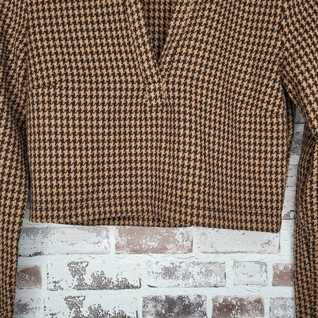 Zara houndstooth cropped collared top (Women's Size S)