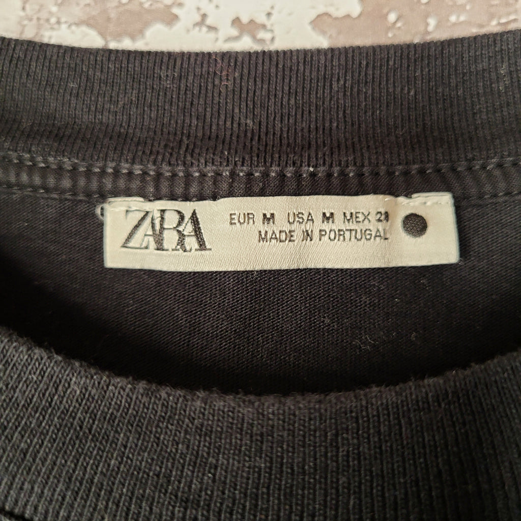 Zara black padded shoulder sleeveless top (Women's Size M)