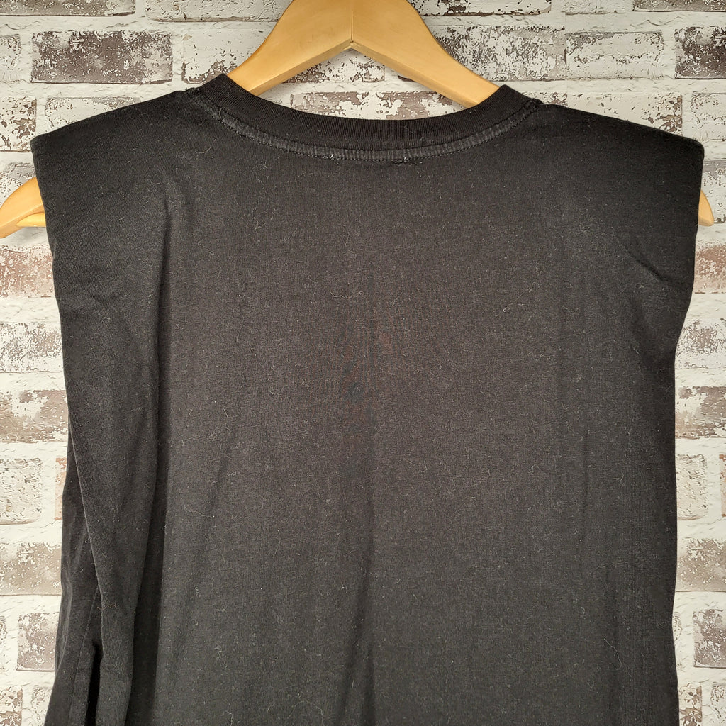 Zara black padded shoulder sleeveless top (Women's Size M)