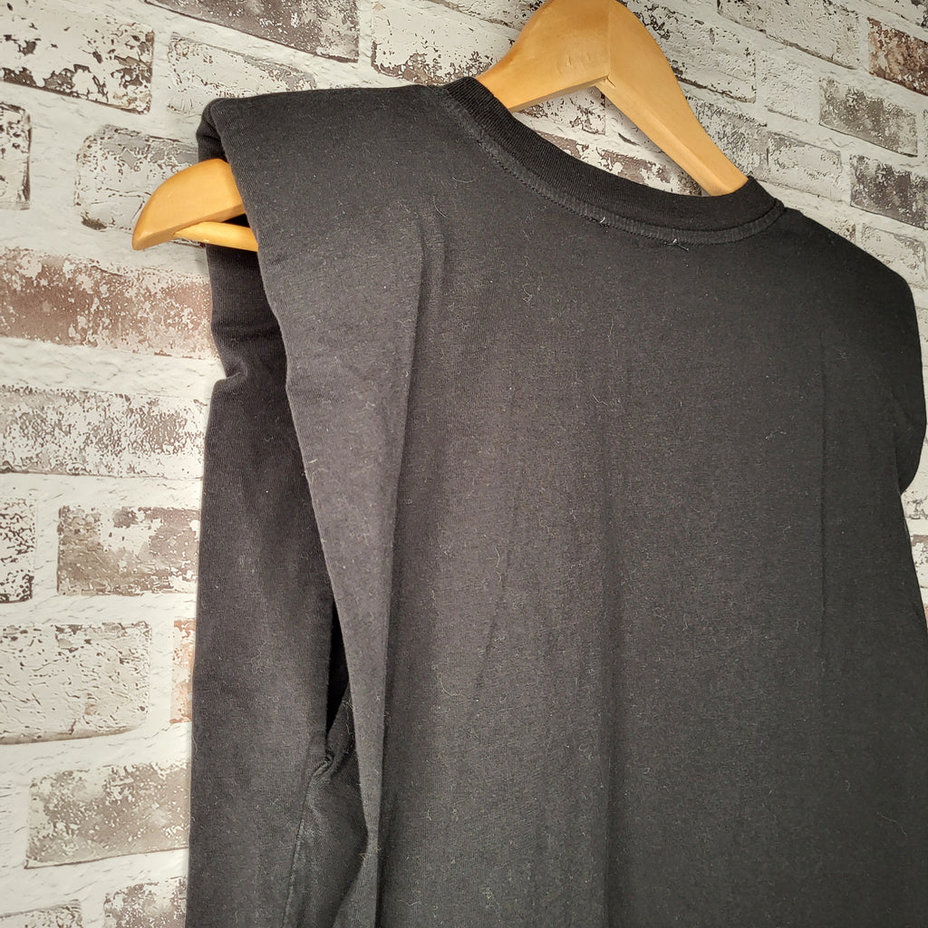 Zara black padded shoulder sleeveless top (Women's Size M)