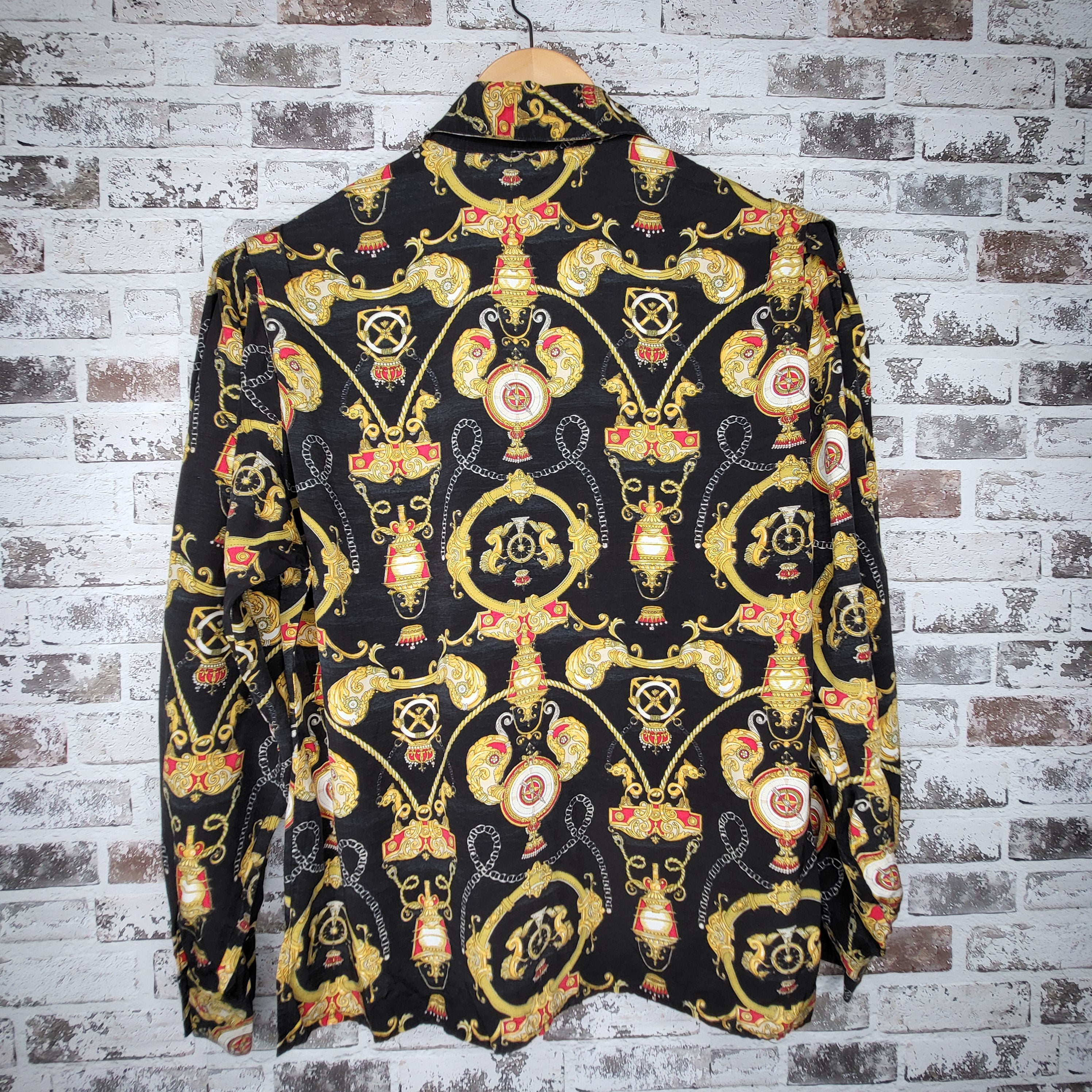 COMO Studio Black Gold Baroque Chain Print Button-Up Shirt (Women's Size 4 or Size S)