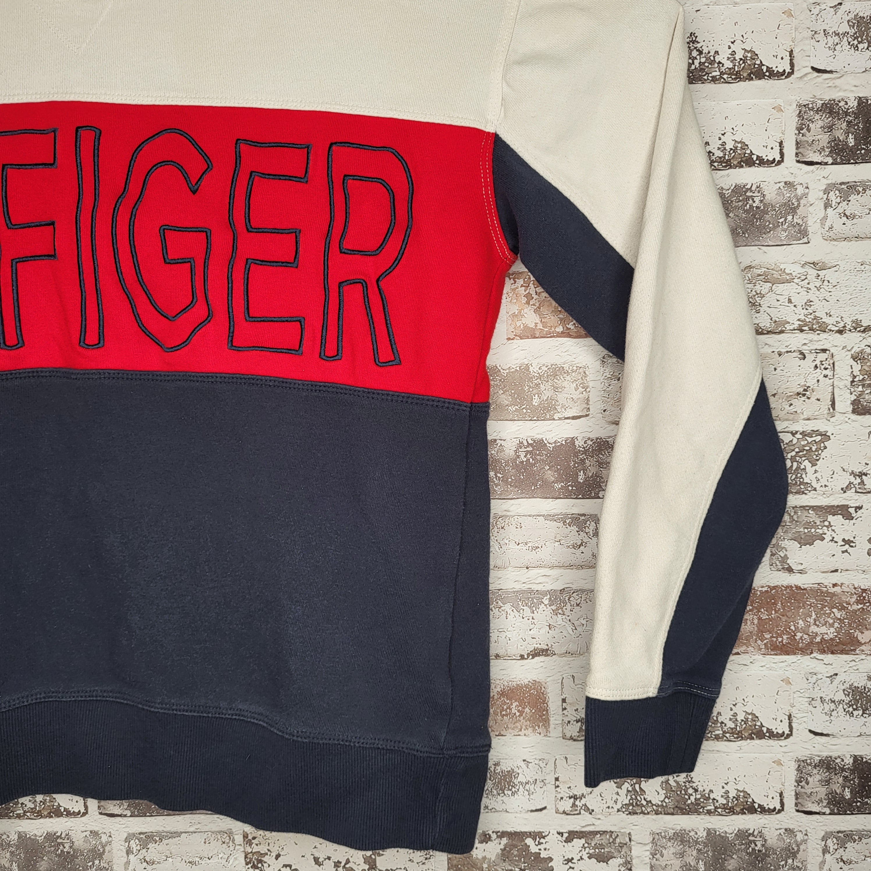 Tommy Hilfiger Colorblock Red Navy White Crewneck Sweatshirt (Women's Size M)