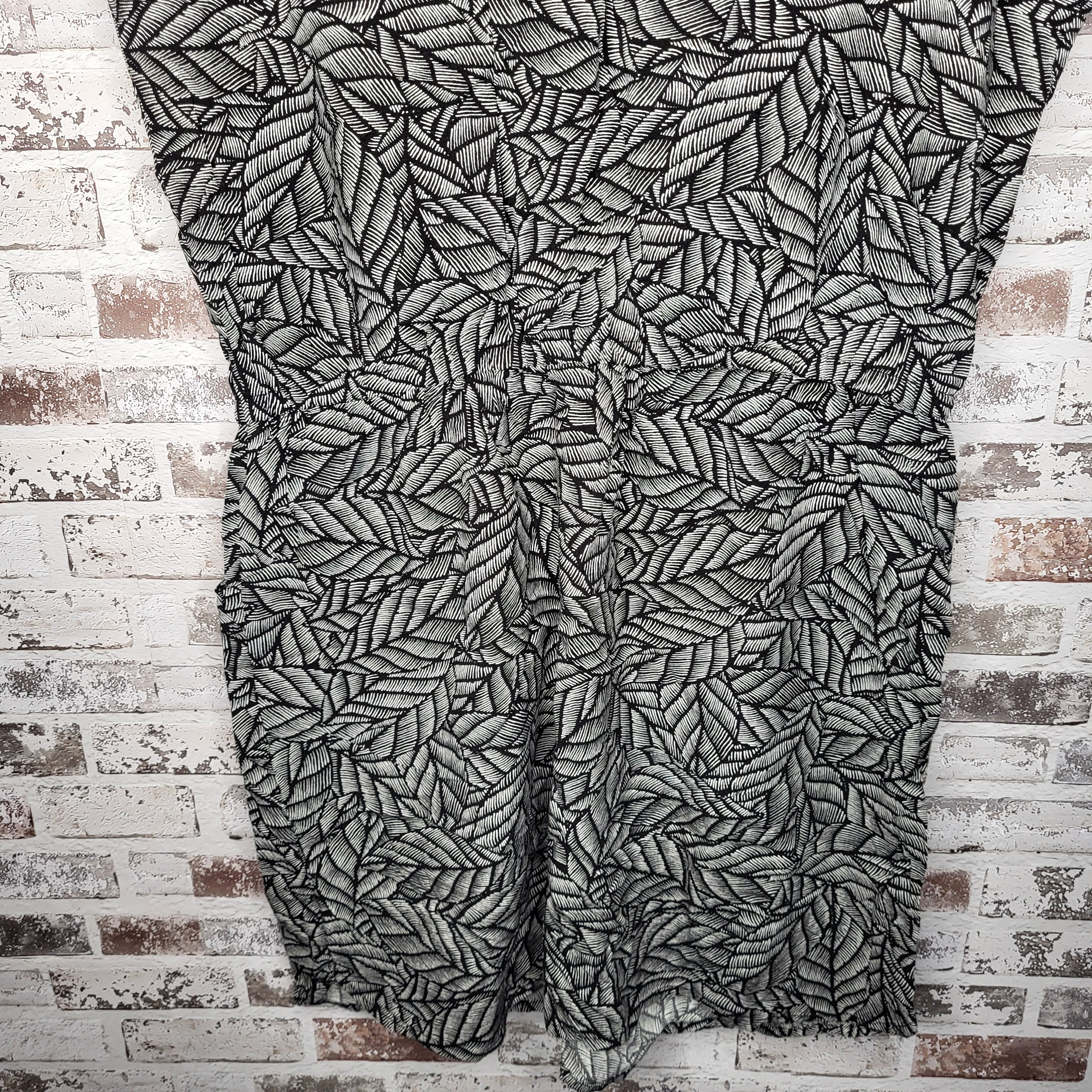 NEW Gap Black & White Leaf Print Ruched Waist Dress (Women's Size M)