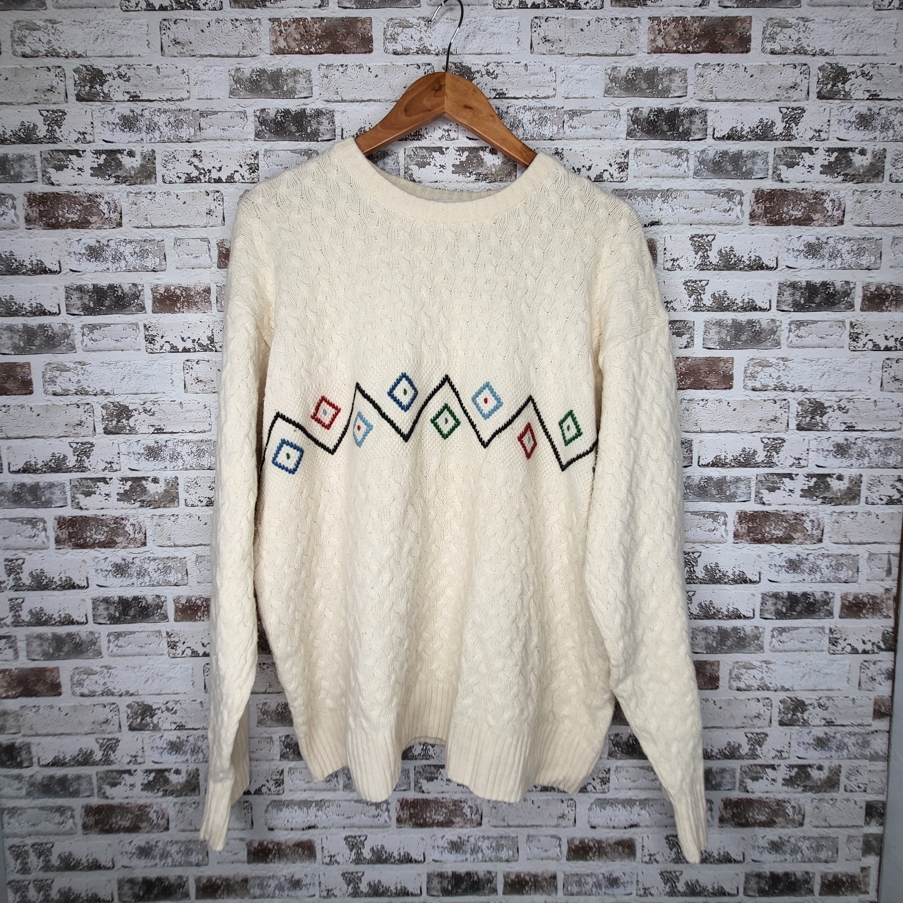Chagall cream textured knit sweater with geometric pattern (Women'sSize M)
