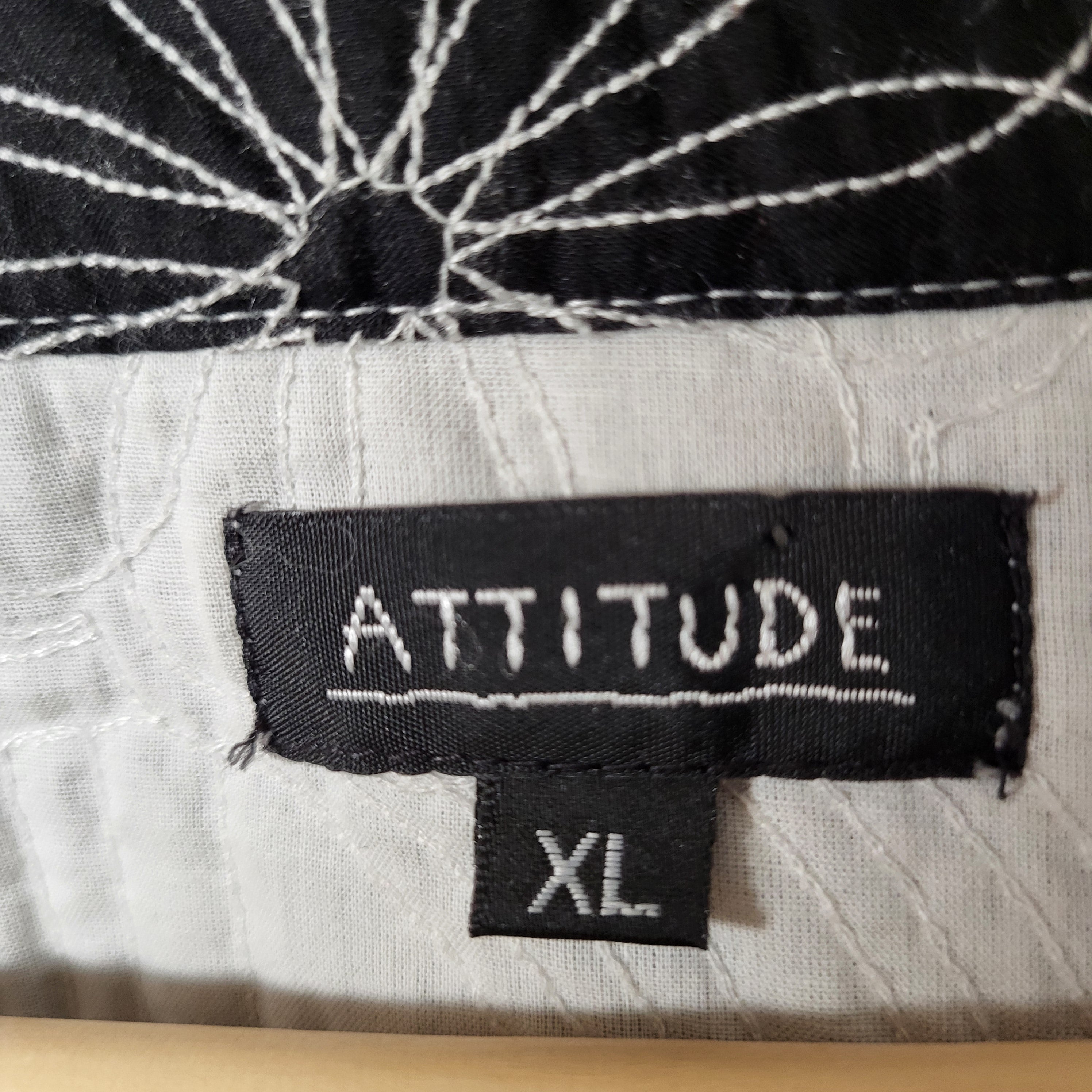 Attitude Black & White Sashiko Floral Quilted Jacket (Women's Size XL)