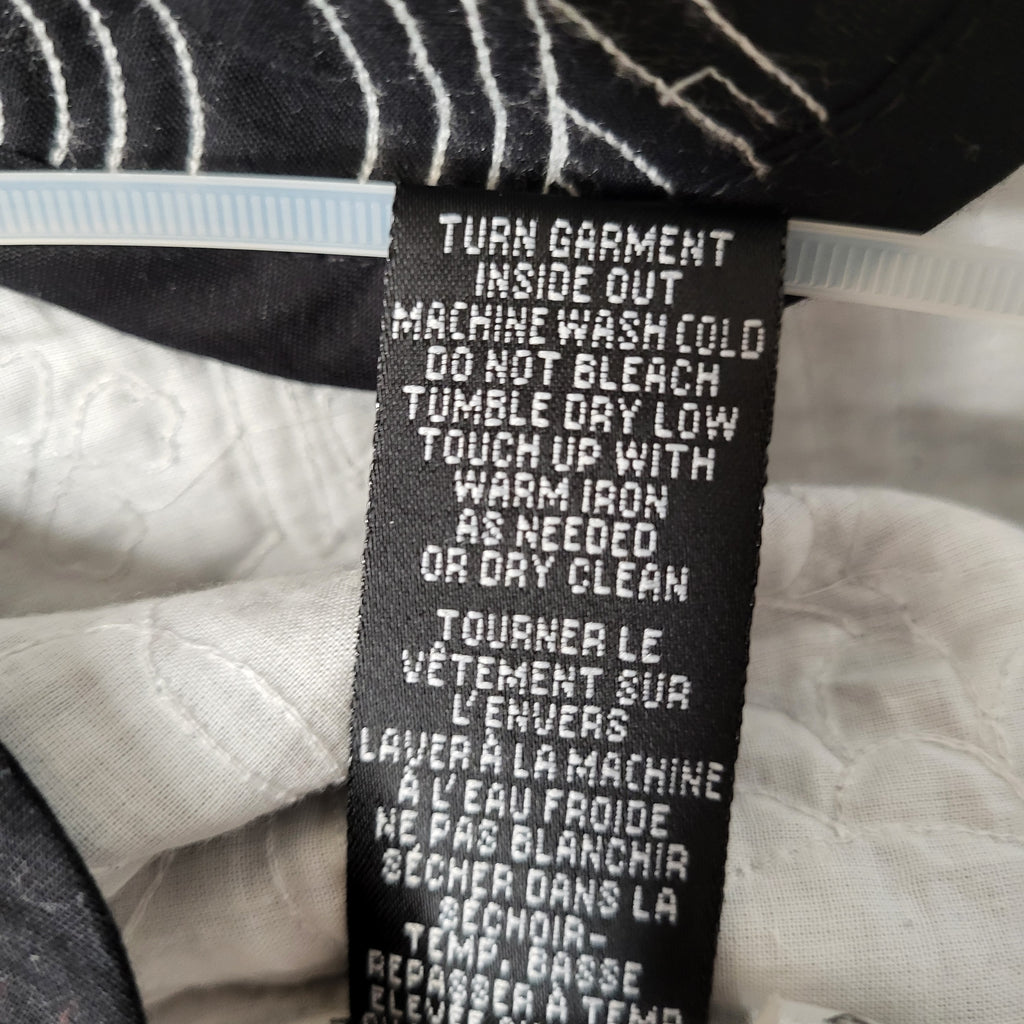 Attitude Black & White Sashiko Floral Quilted Jacket (Women's Size XL)