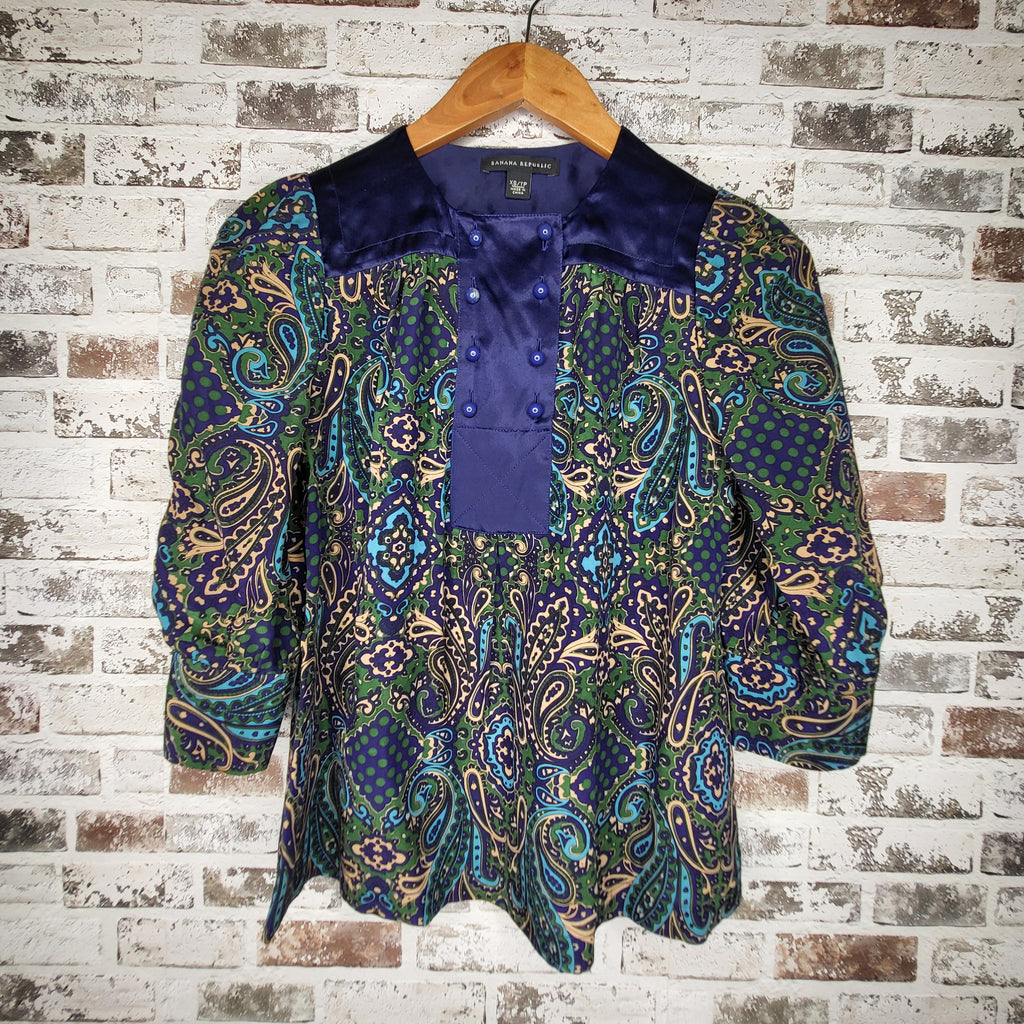 Banana Republic blue green paisley silk blouse (Women's Size XS)