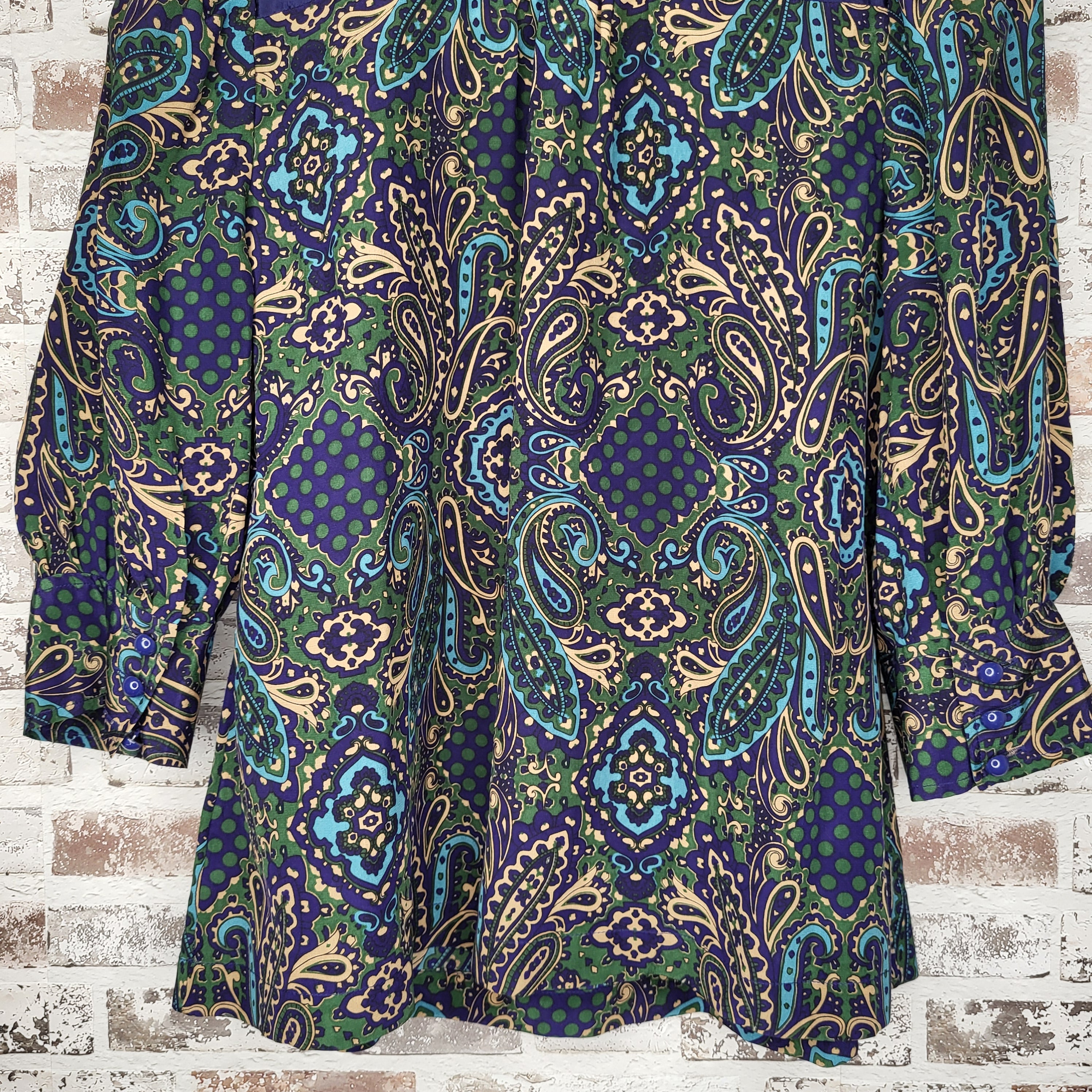 Banana Republic blue green paisley silk blouse (Women's Size XS)