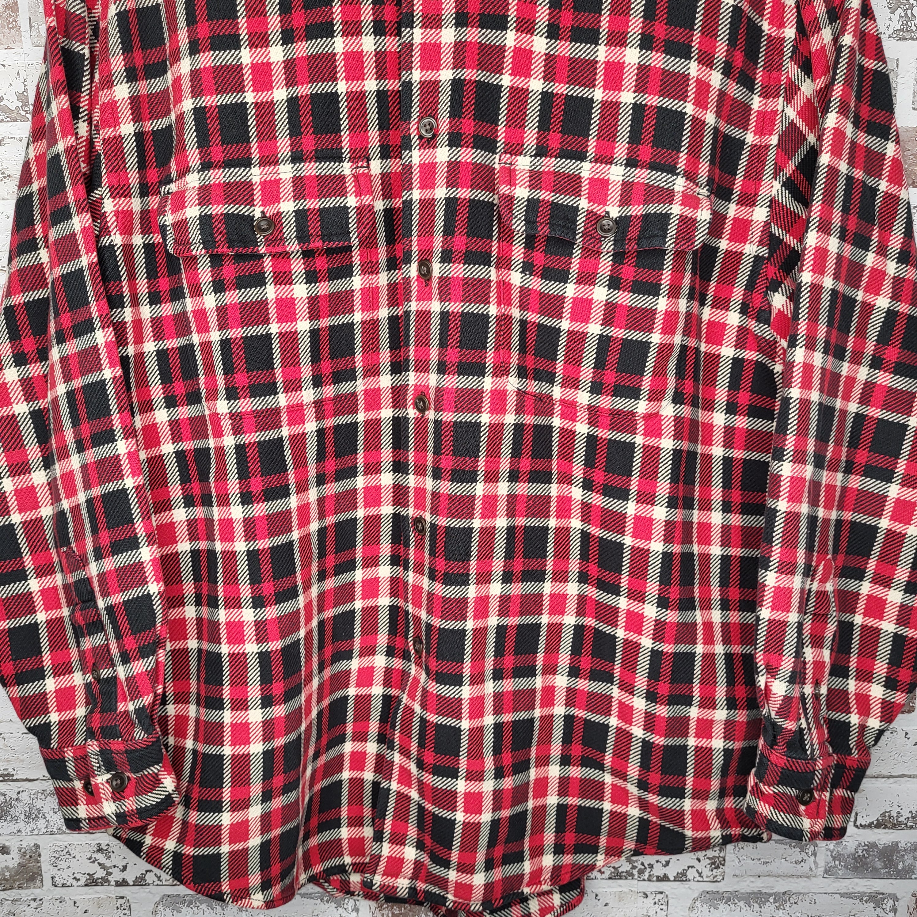 Eddie Bauer Red Black Plaid Flannel Shirt (Men's Size M)