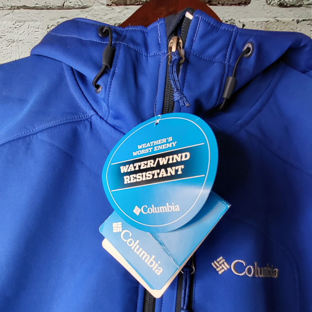 Columbia blue hooded soft shell jacket (Men's Size L)
