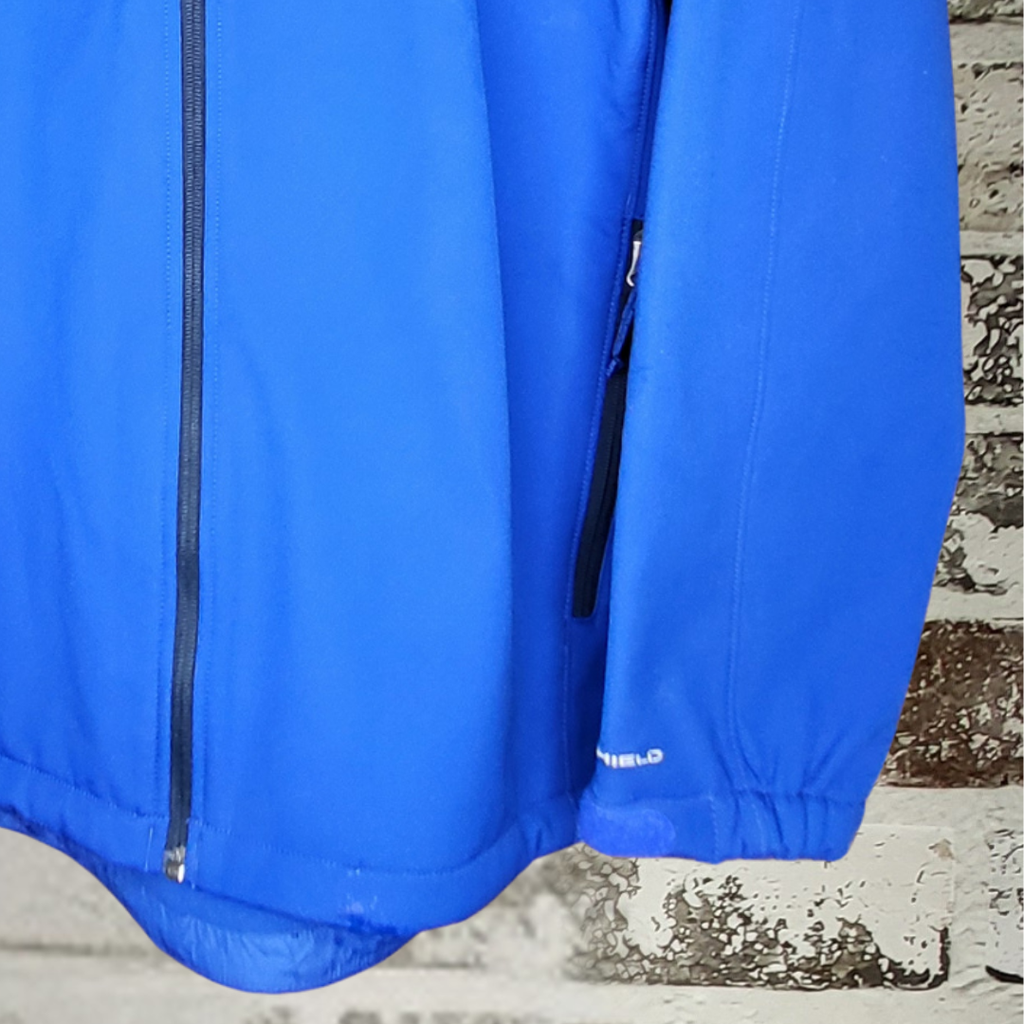 Columbia blue hooded soft shell jacket (Men's Size L)