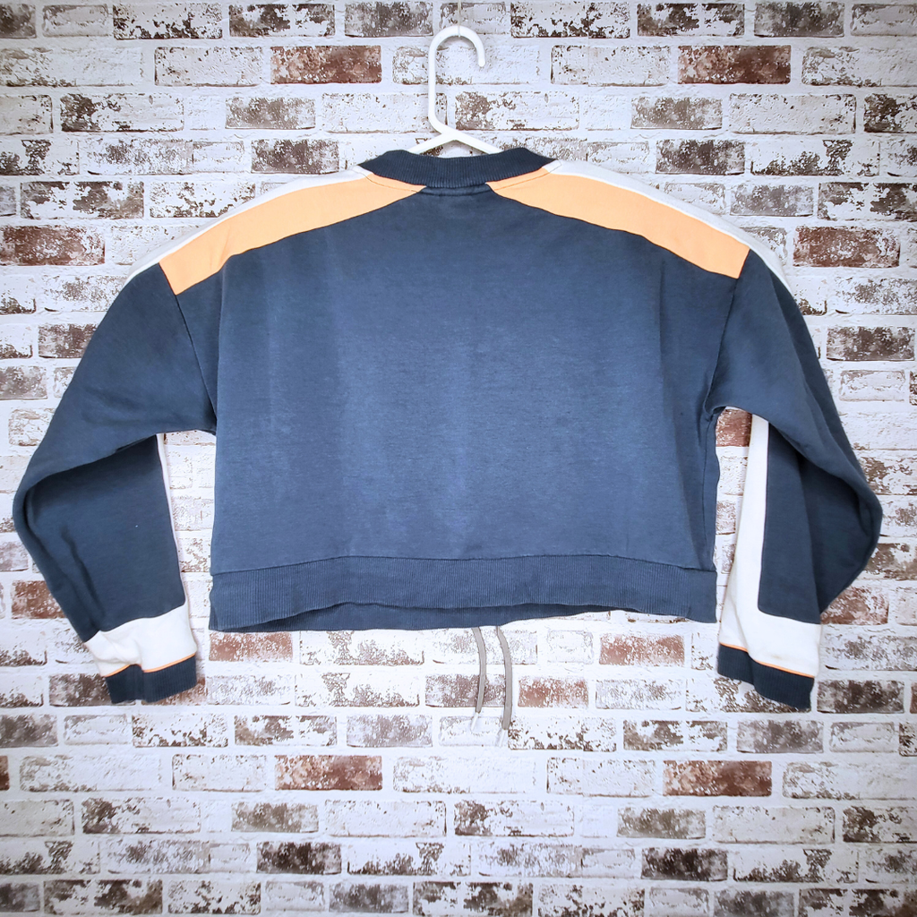Puma blue & coral cropped sweatshirt (Women's Size M)