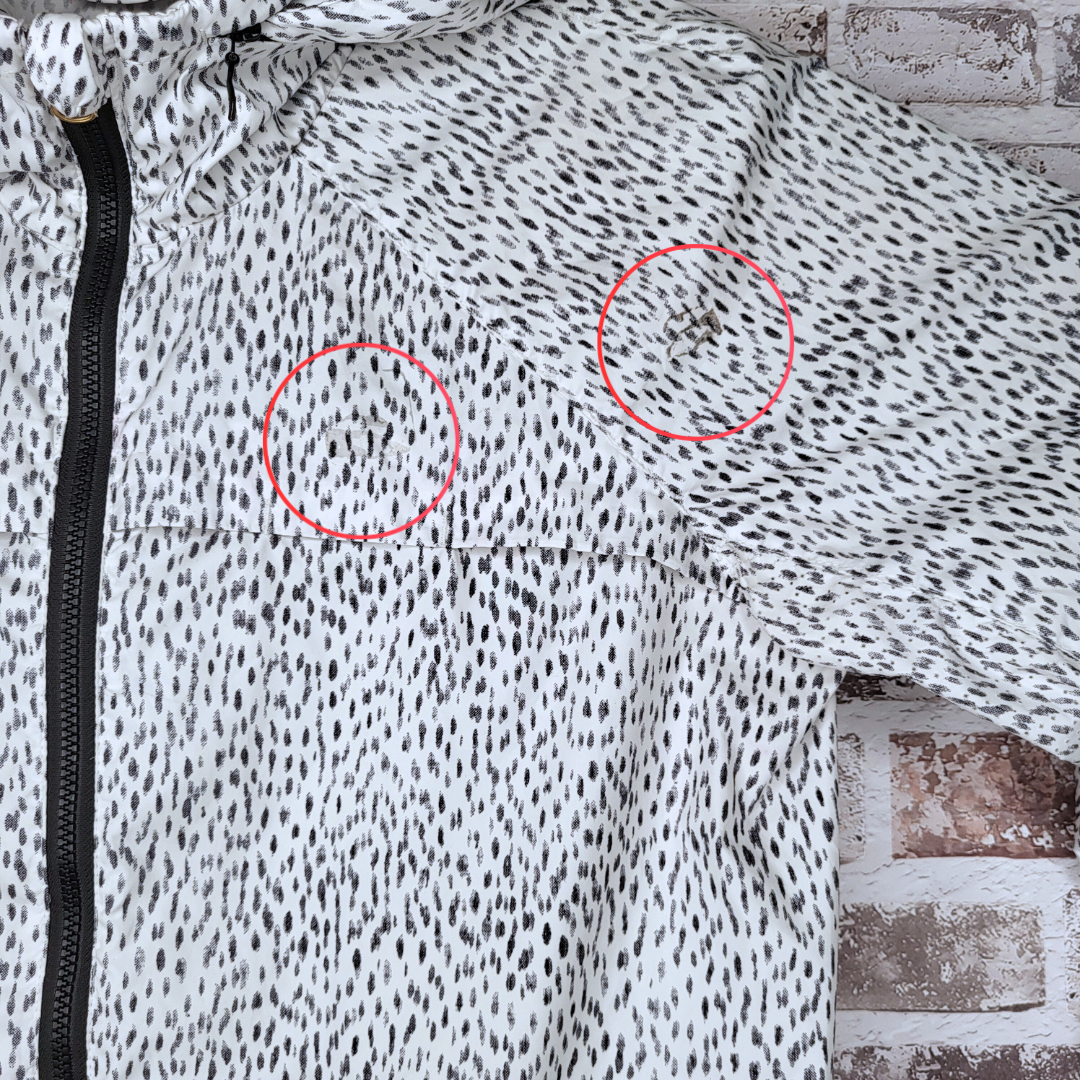 lululemon white/black hooded jacket (Women's Size N/A)